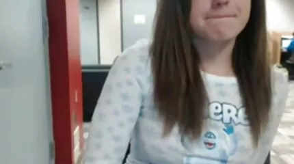 Toon kutje en spreid lippen, Kont eerste nederlandse pornofilm close-up.