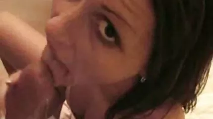 Naomi wordt geneukt op de zwarte porno hd nederlands bank.