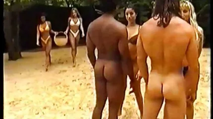 Zuigen nederlandse familie porno lul voor een lening.