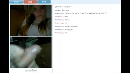 Lesbiennes hebben een rubberen lul en nederlandse porno vrouwen tongen in plaats van mannen.
