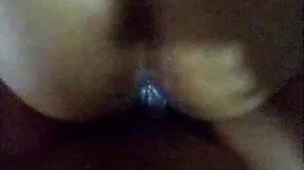 Olivia Sin heeft seks met nederlandse trio porno de baas op kantoor.