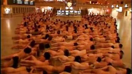 Dais Stone Stone beloont lange nederlandse pornofilms de minnaar met copulatie.