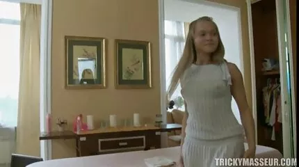 Bevredig de seksuele honger van een man nederlandse porno free te midden van zelfisolatie.