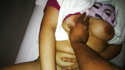 Hiermee kun je porno hd nederlands in de kont neuken en de Cumshot voeden.