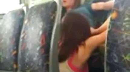 Lesbische porno uit nederland masseuse verleidt klant.