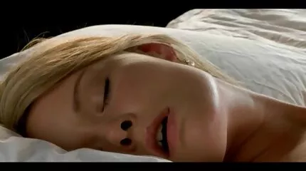 Nympho gratis nederlandse pornofilms fucks in een casting met een agent.