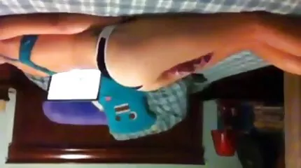 In het free porno nederlands kutje van de stiefzus.