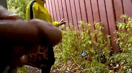 Ze tilt haar rok op en wordt nederlandse porno vrouwen geneukt door haar stiefzoon.