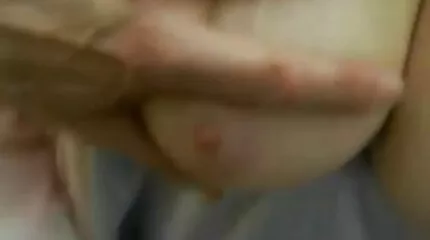 Lesbiennes gratis porno nederlands brengen zichzelf tot een orgasme.