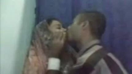 Ale CrIs Cr CrStal-lul in de kont in nederlandse porno films gratis de keuken.