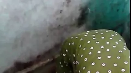 Neuken een dik meisje en haar stiefmoeder. pornofilm nederlands