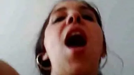 Hij neemt de lul met zijn kont in alle gratis nederlandse porno opzichten.